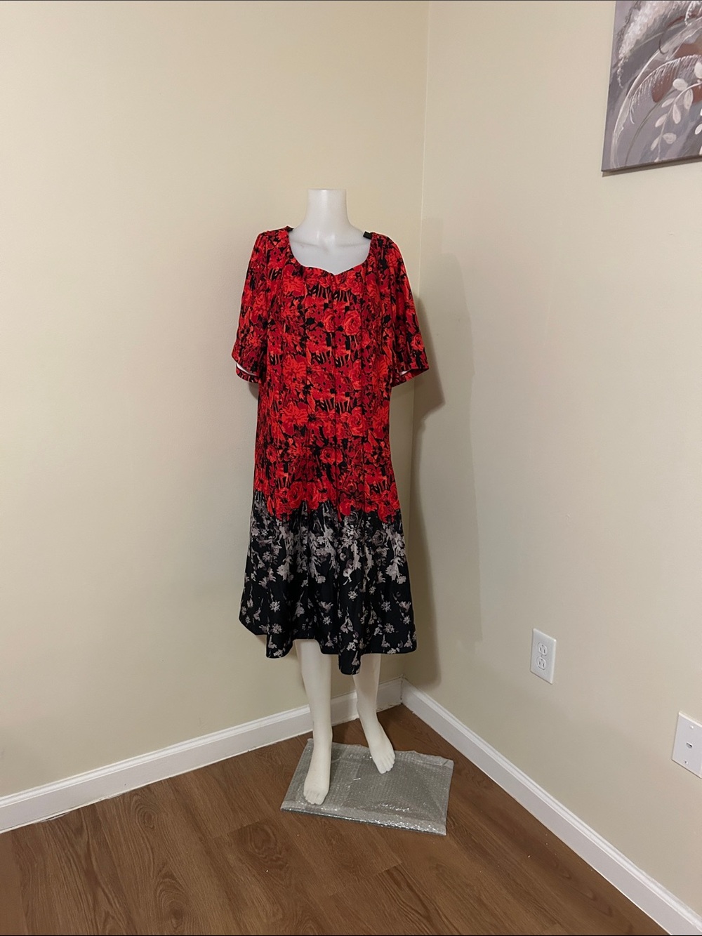 Danny & Nicole Red and Black Floral Midi Dress with Ombre